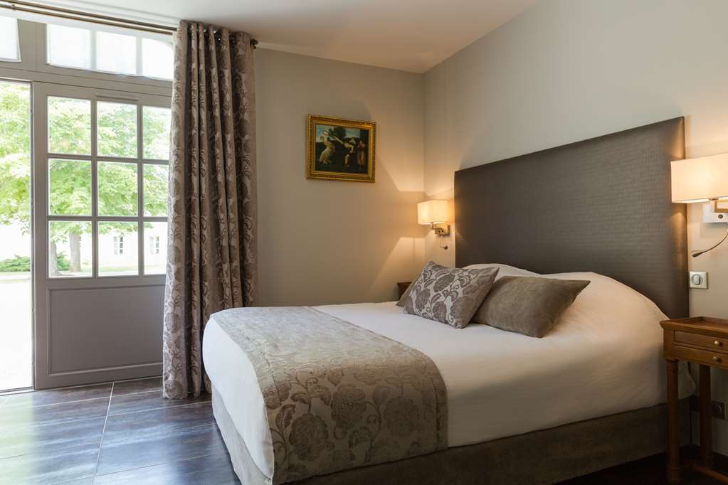 Hotel Le Logis du Péré Saint-Coutant-le-Grand Habitación foto